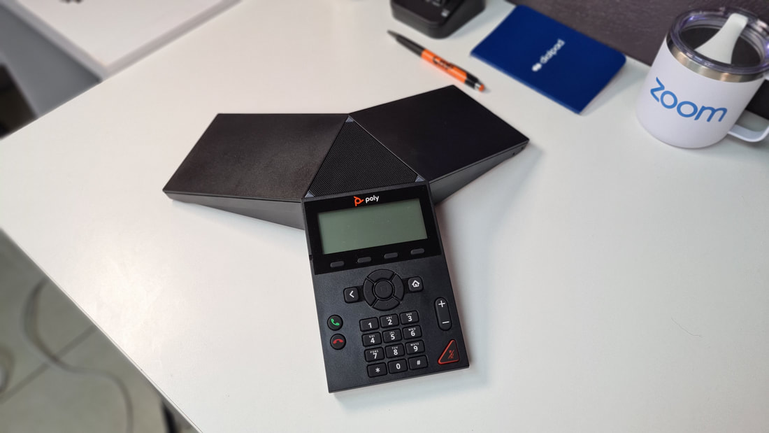 Điện thoại hội nghị poly Trio 8300