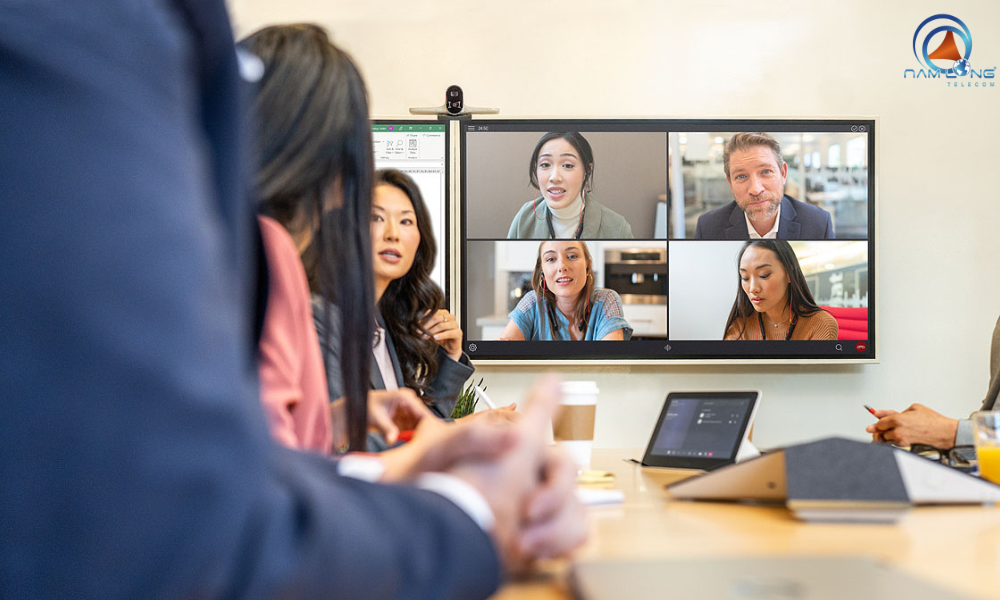 Công nghệ đóng khung tự động AI Poly DirectorAI