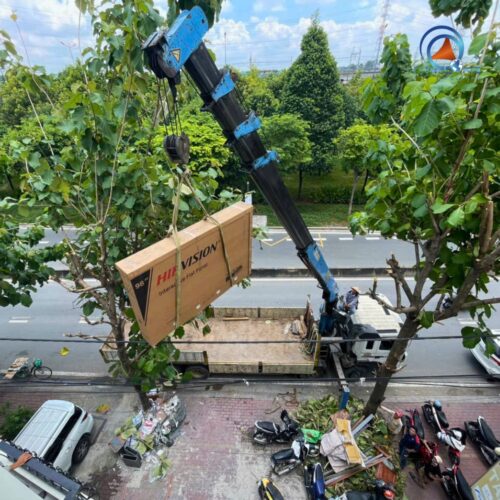 Lắp đặt màn hình tương tác Hikvision 98 inch tại Nam Lộc Tiến