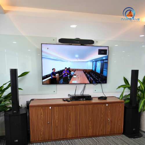 Lắp đặt thiết bị họp trực tuyến Poly X50 và TC tại công ty PVI - Giải pháp All-in-one