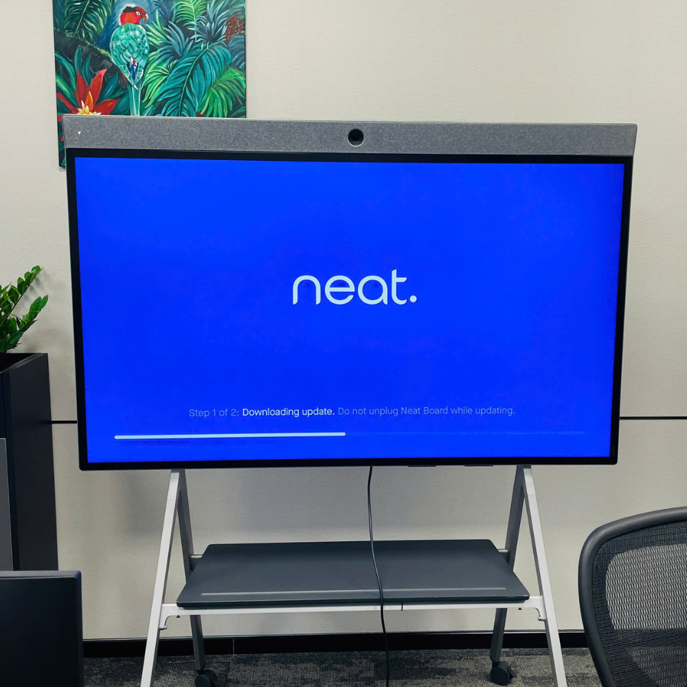 Neat Board - Màn hình tương tác thế hệ mới cho giáo dục hiện đại