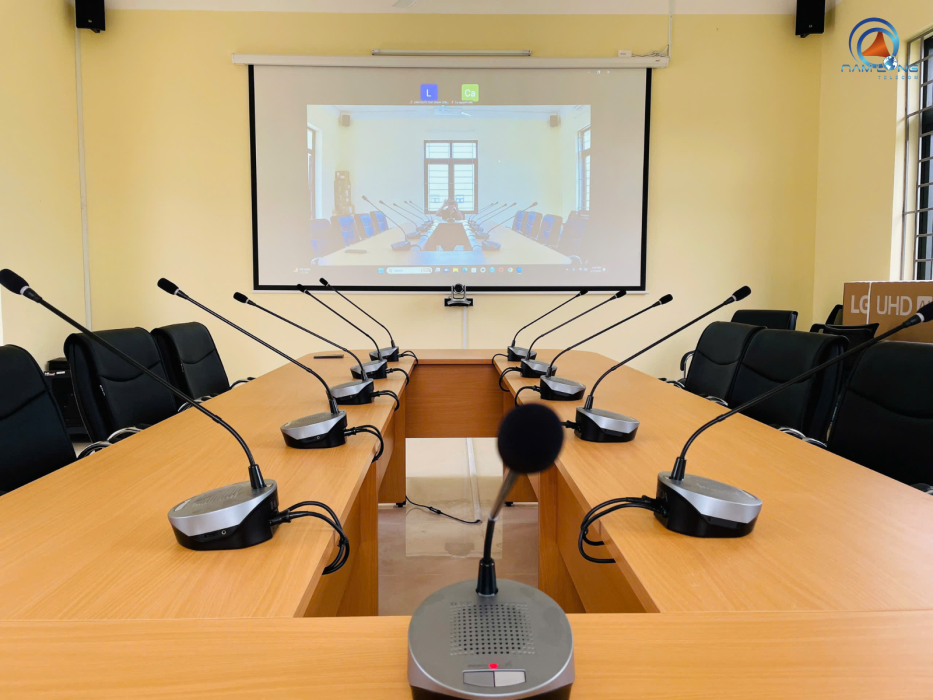 Lắp đặt hệ thống họp trực tuyến cho Viện Nghiên Cứu và Chăn Nuôi Phú Hòa - Phú Yên