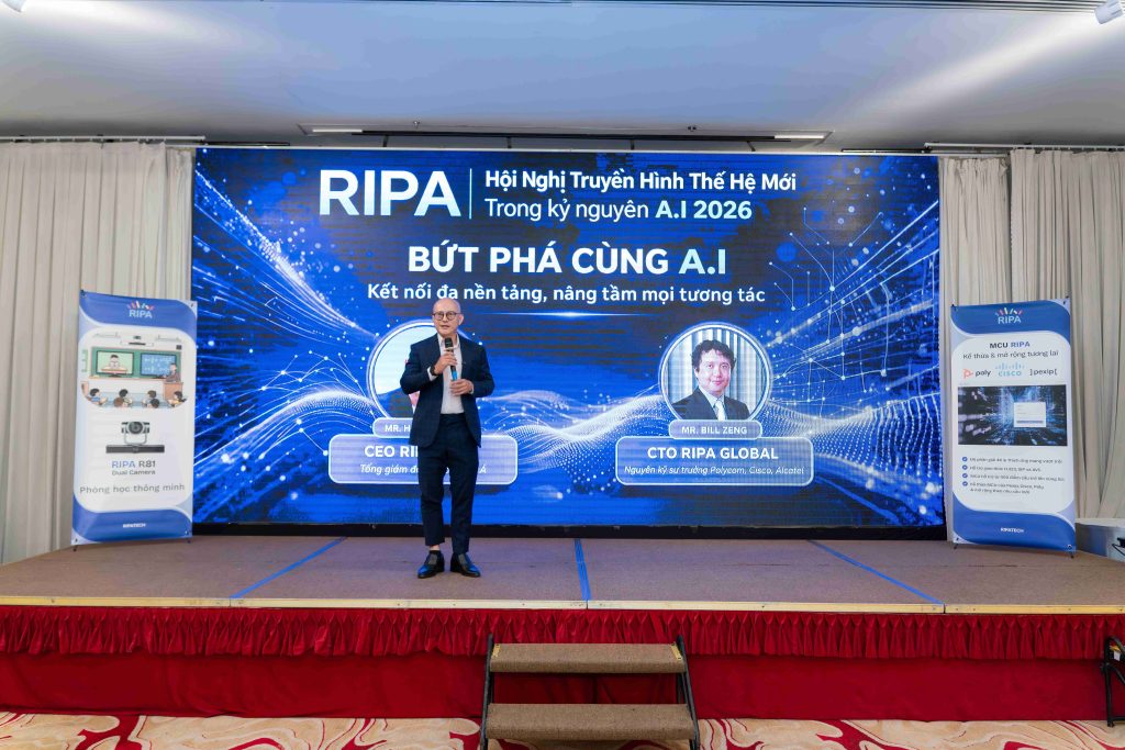 Ông Hà Huy Hào chia sẻ về những định hướng phát triển của sản phẩm trong Sự kiện ra mắt RIPA