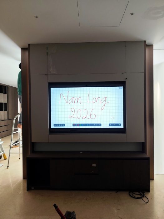 Dự án lắp đặt màn hình tương tác 65 inch cho Công ty IMP