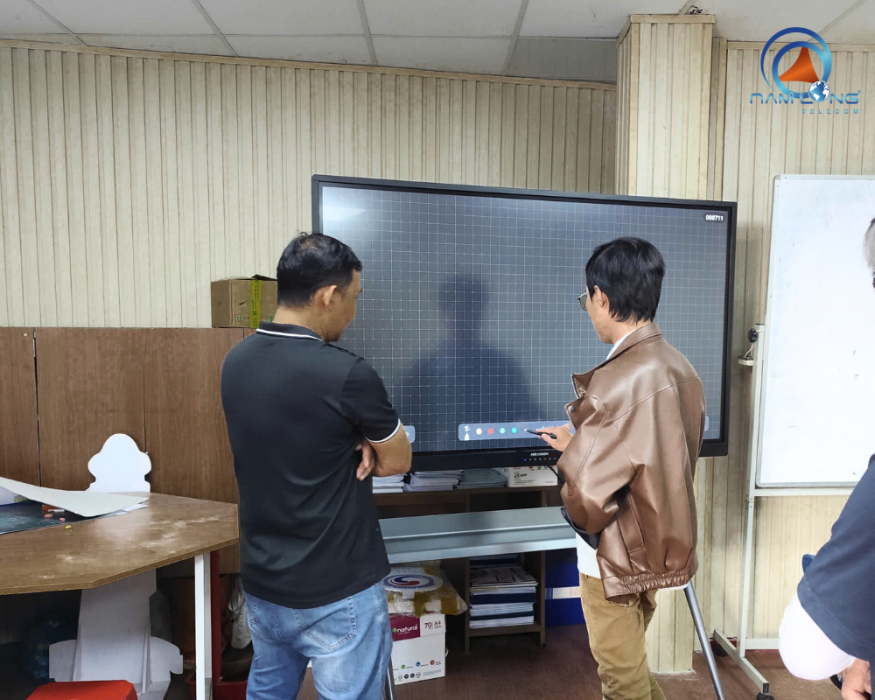 Giải pháp màn tình tương tác Hikvision cho giáo dục, đào tạo