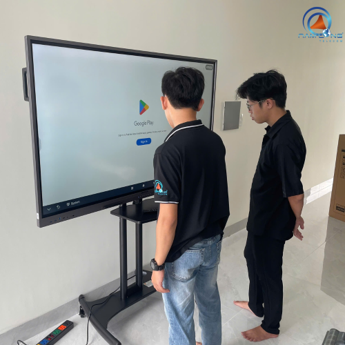 Lắp đặt màn hình tương tác 65 inch cho công ty Hoàng Sơn – Vũng Tàu