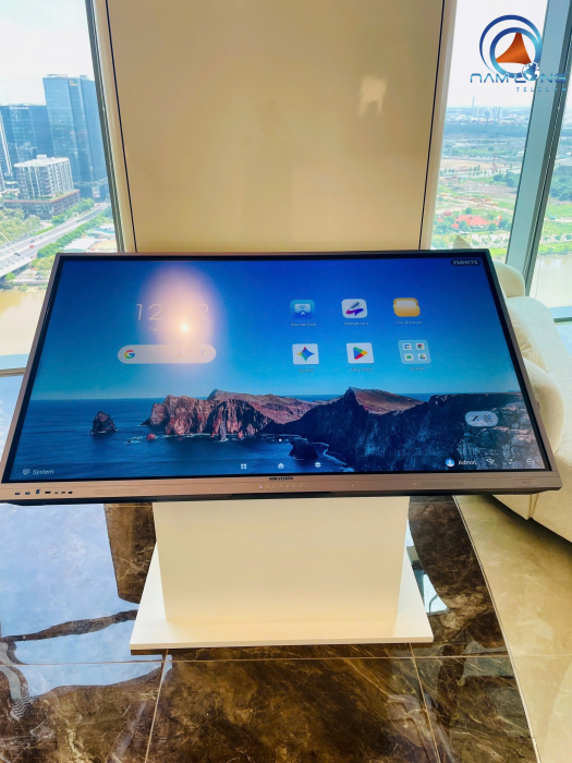 Lắp đặt màn hình tương tác 65 inch và OPS A09 tại Công ty Việt An