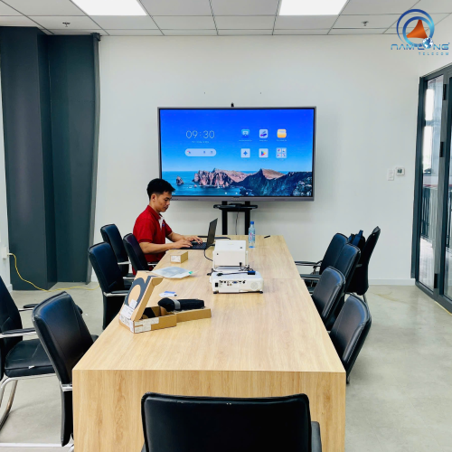 Dự án màn hình tương tác 75 inch và thiết bị họp Poly tại Manufacturing Industry Group